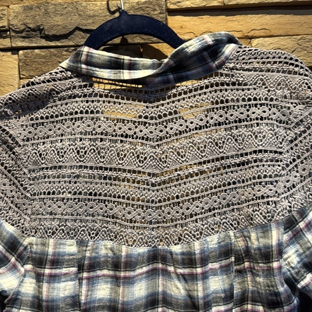 Like new vintage Free People lace and plaid shirt - Picture 4 of 5